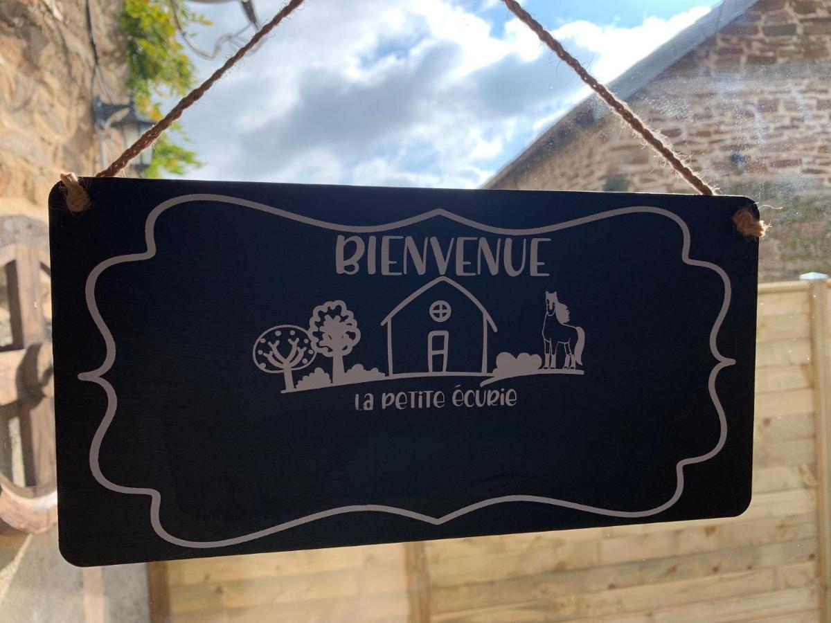 La Petite Ecurie Villa Saint-Yrieix-la-Perche Exteriör bild