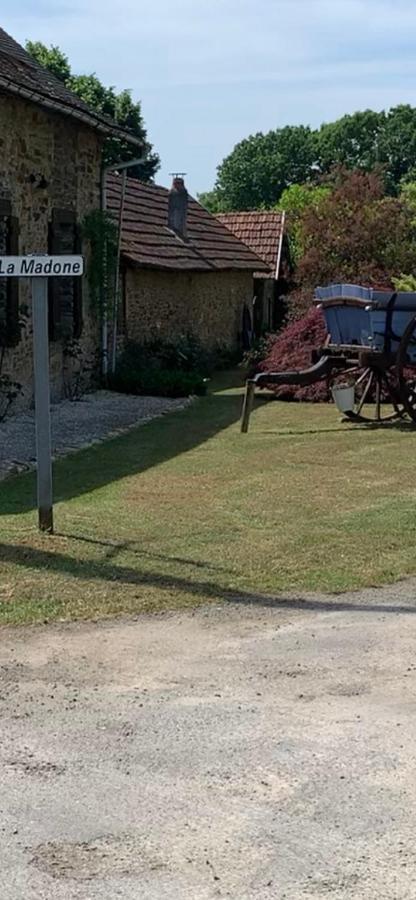 La Petite Ecurie Villa Saint-Yrieix-la-Perche Exteriör bild
